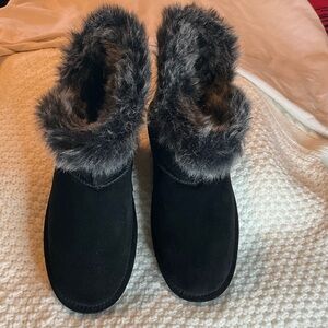 BearPaw Black and Gray Fur Winter Boots